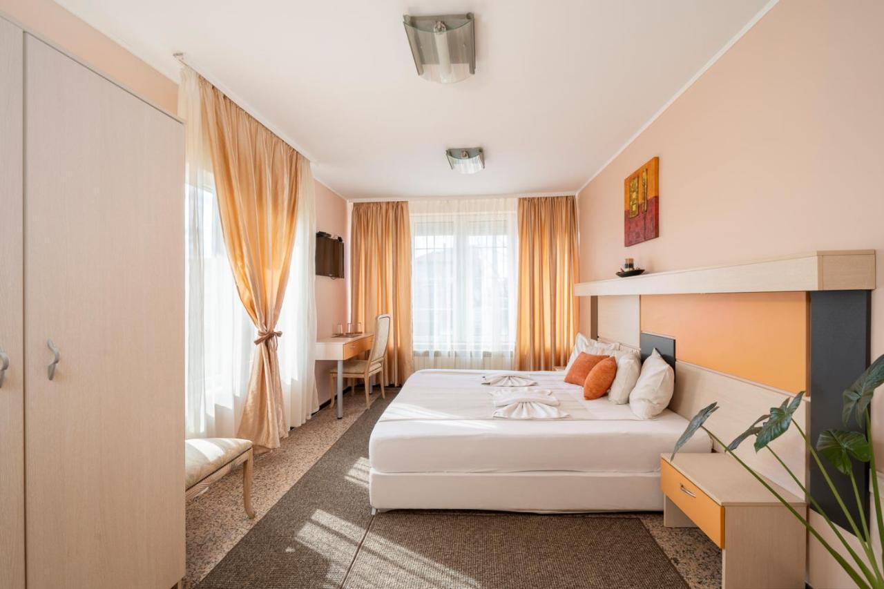 Hotel Orlando Sofia Bagian luar foto